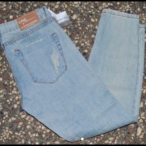 NWT One Teaspoon Light Wash Jeans Size 26